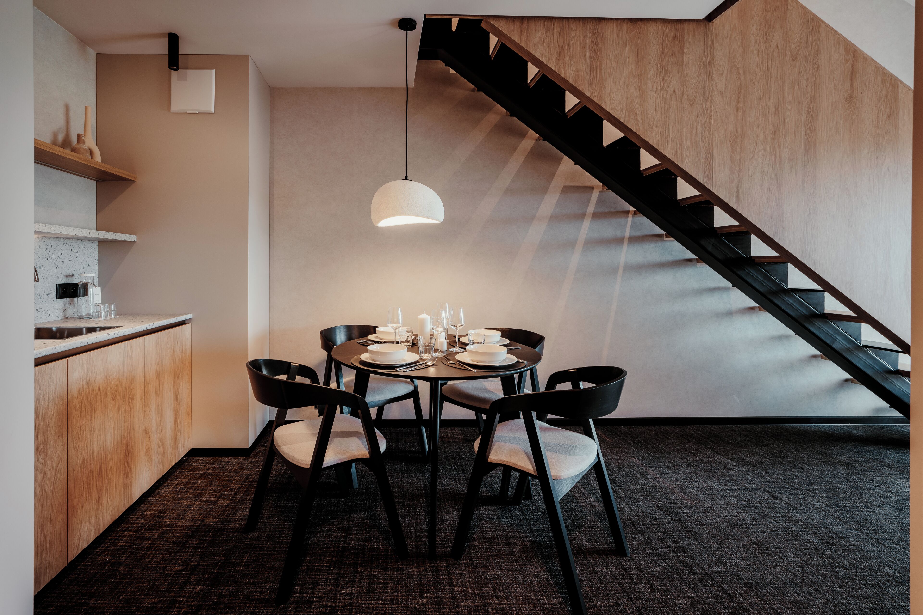 In-room safe, soundproofing, iron/ironing board, free WiFi