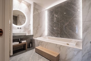 Bathroom - Anna Teresa Luxury (Pisa)