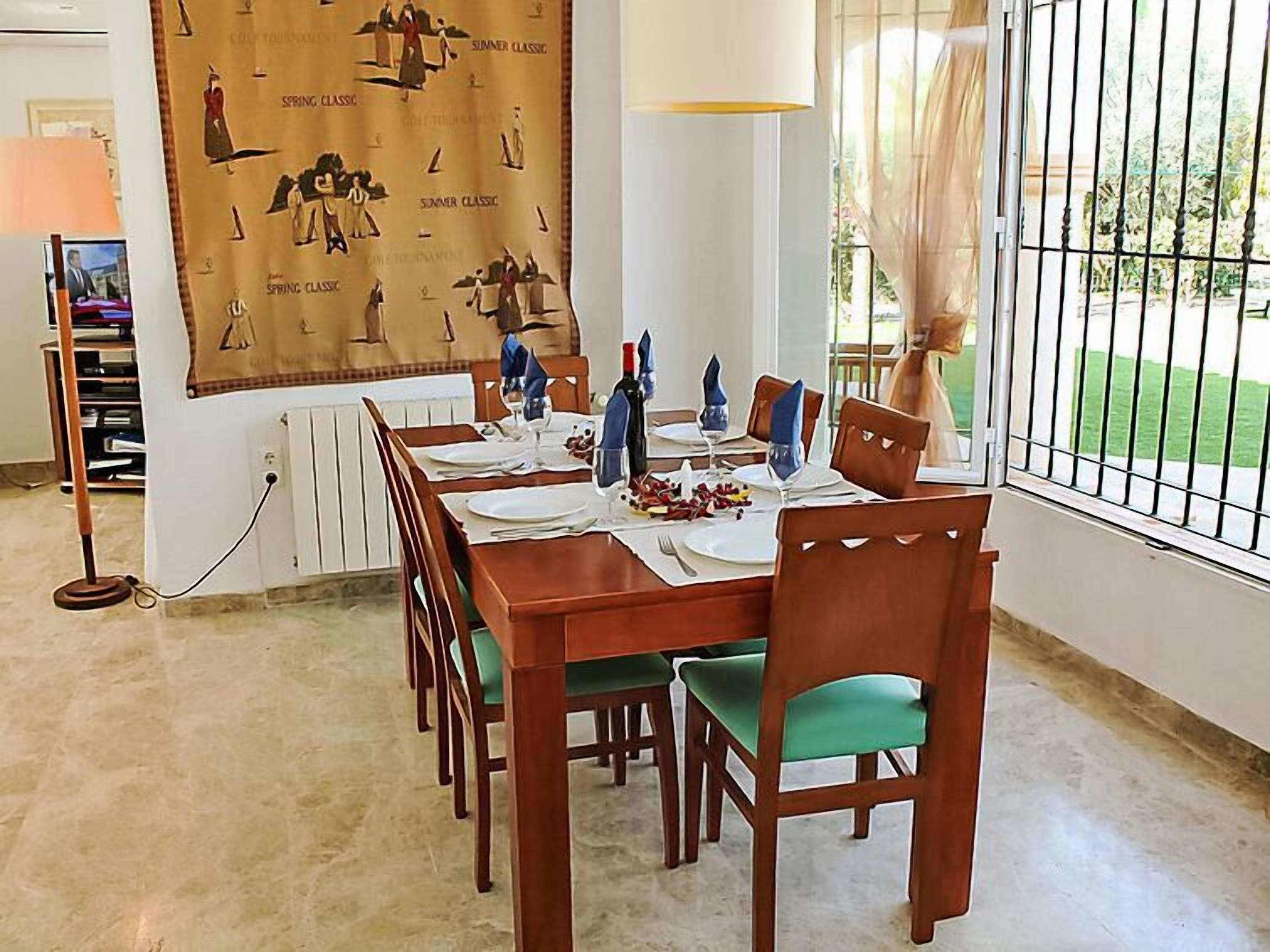 Rumah, 4 kamar tidur | Tempat makan