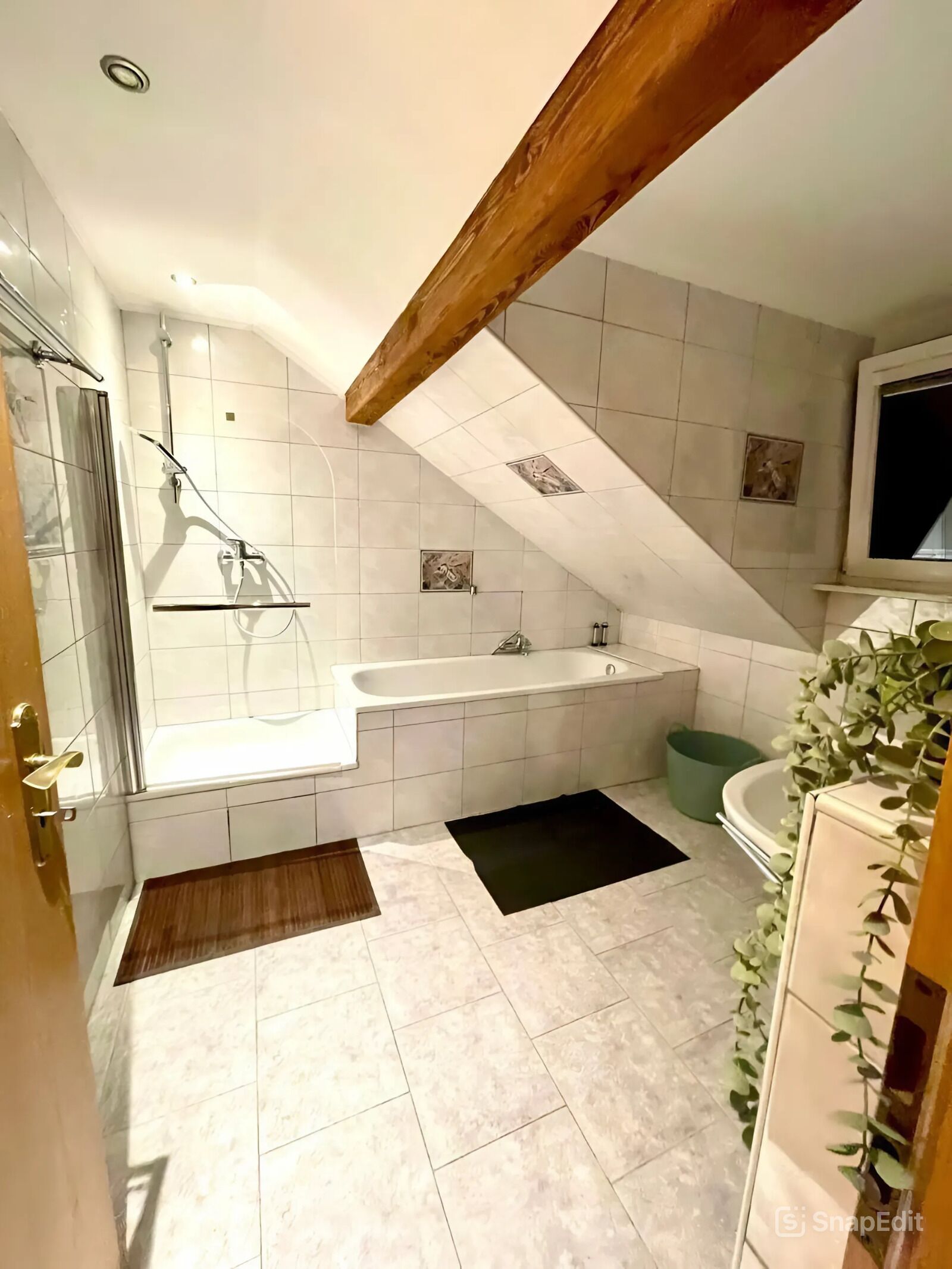 Towels, toilet paper