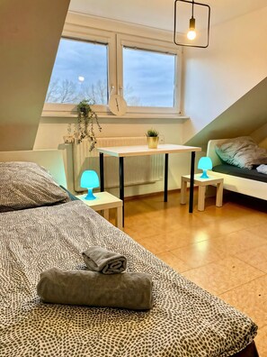 3 多间卧室、WiFi、床单