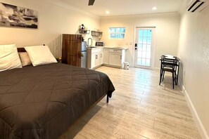 1 多间卧室、WiFi、床单