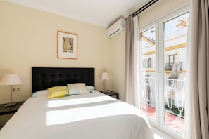 2 chambres, fer et planche à repasser, Wi-Fi gratuit, draps fournis