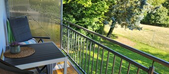 Holiday flat ‘Silvaner’ with private balcony, shared terrace and communal garden