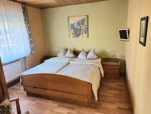 2 quartos, Wi-Fi de cortesia, roupa de cama