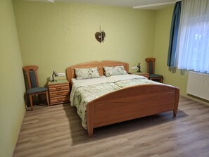 1 Schlafzimmer, kostenloses WLAN, Bettwäsche, Rollstuhlgeeignet