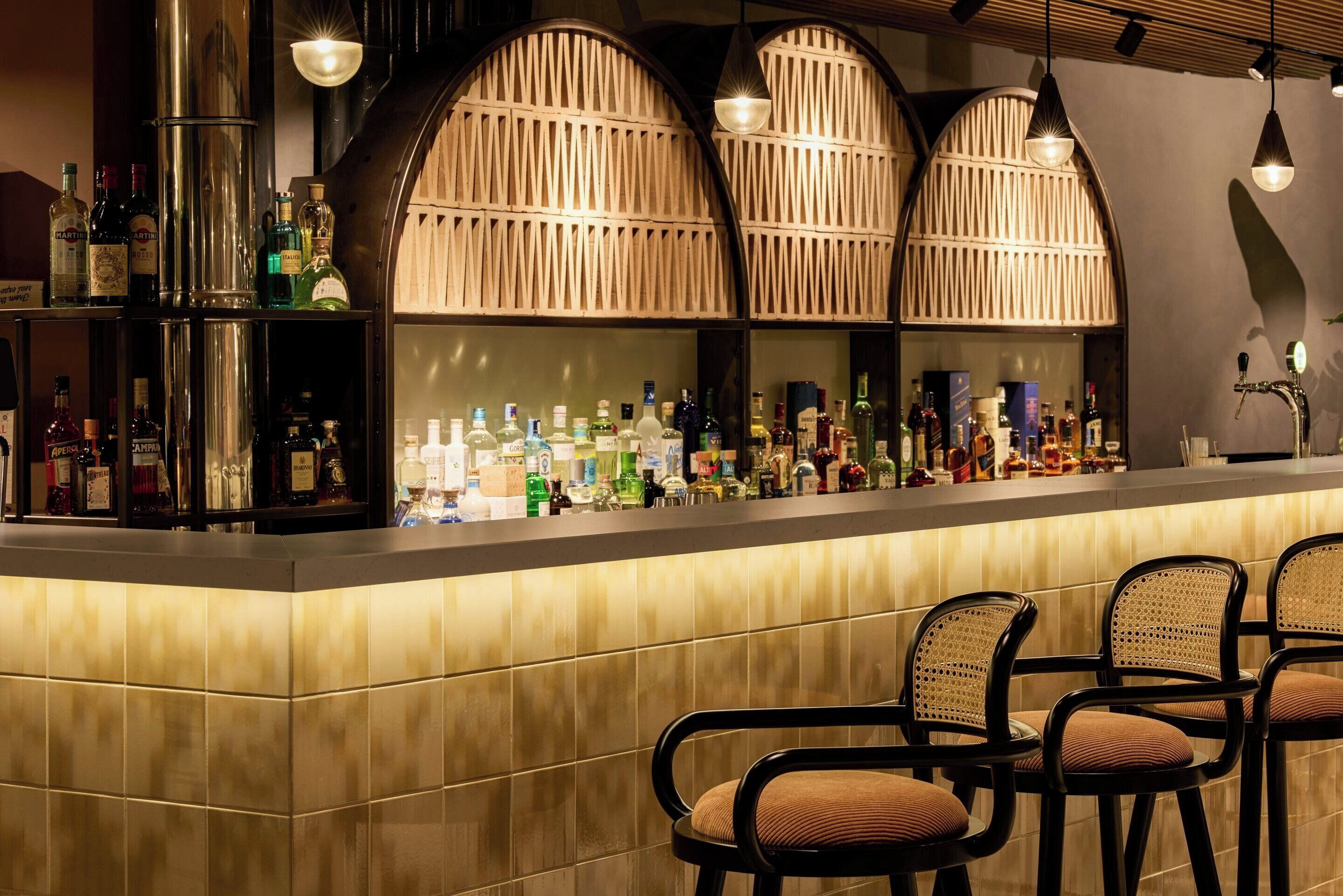 酒吧（店内）
