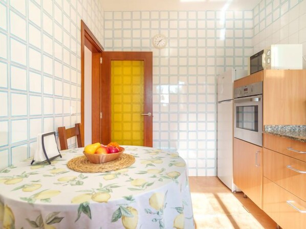 House, 3 Bedrooms, Terrace | Private kitchen