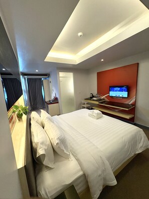 Grand Double Room, City View | Minibar, free WiFi - Klassique Sukhumvit Hotel (Bangkok)