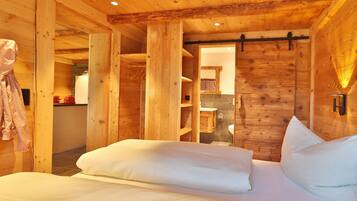 1 slaapkamer, een strijkplank/strijkijzer, gratis wifi, beddengoed