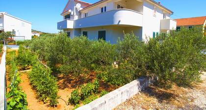 Apartment Rosana - New two-bedroom apartment with sea view