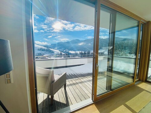 Alpenloft, exklusive Ferienwohnung auf 160m² mit Pool und Sauna