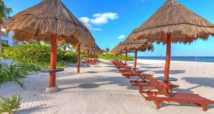 Beach Access, Pools & Gym in La Amada Residences