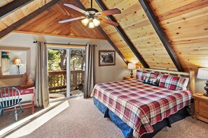 3 bedrooms, WiFi - Koda Bear Lodge By Destination Big Bear: Cozy 3 Bedroom Modern Craftsman Cabin! Foosball Table! Hot Tub! Pet Friendly! Walk To Bear Mountain & Golf Course! (Big Bear Lake)