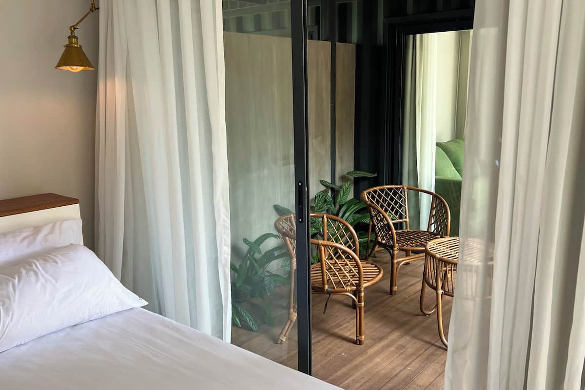 Family Suite, Non Smoking | In-room safe, blackout drapes, soundproofing, iron/ironing board