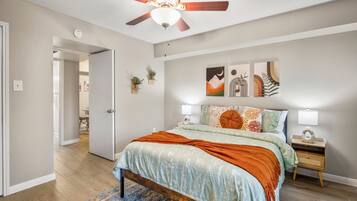 1 habitación, tabla de planchar con plancha, wifi y ropa de cama