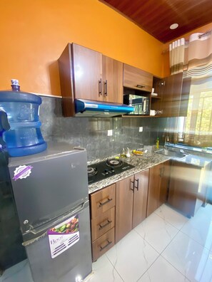 Private kitchen - Central 1+1 - Fast Wi-fi & Parking (Kigali)