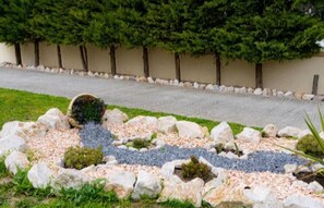 Villa, 5 slaapkamers, roken, balkon | Terrein van de accommodatie