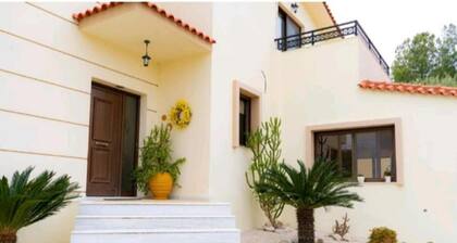 Villa Nostra- Cars Included