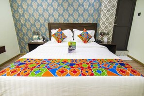 Standard Double Room | Free WiFi, bed sheets - Prince Park Vellore (Vellore)