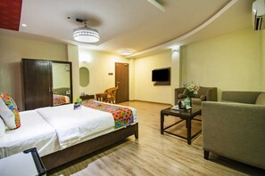 Standard Double Room | Free WiFi, bed sheets