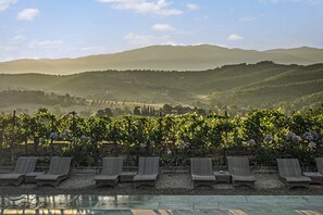 Unclassified image, 3 of 61, button - My Exclusive Italy - Superior Suite in a Luxury Wine Estate (Rignano sull'Arno)