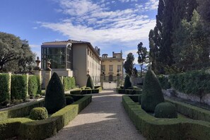 Unclassified image, 3 of 64, button - My Exclusive Italy - Presidential Suite with view in a Luxury Wine Estate (Rignano sull'Arno)