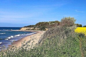 Beach - Time out Comfortable holiday residence (Dranske)