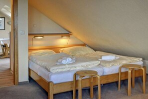 2 bedrooms, free WiFi, bed sheets - Holiday apartment by the swimming pool F 996 (Fehmarn)