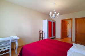 2 عدّة غرف نوم وخدمة الإنترنت