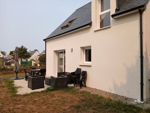 Outdoor dining - Sainte-Marine, house with garden, near the beach (Combrit)