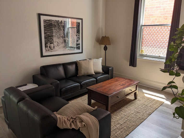 Mitchell Cottage- Heritage Chic In Central Albury - Gorgeous Two Bedroom Cottage In Central Albury - 奧爾伯里