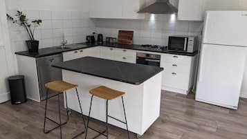 Microwave, oven, stovetop, dishwasher