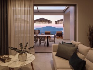 Villa, sjøutsikt | Oppholdsområde | Oppvarmet gulv