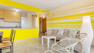 House, 3 Bedrooms | Living area