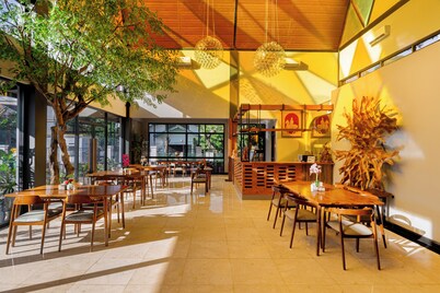 Svarnabumi Hotel