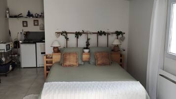 1 dormitori, wifi i roba de llit