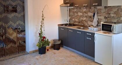 Rustic Retreat Apartment in Pridraga no1