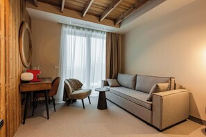 Premium Double Room, Iconic view with balcony #11 | Desk, free WiFi