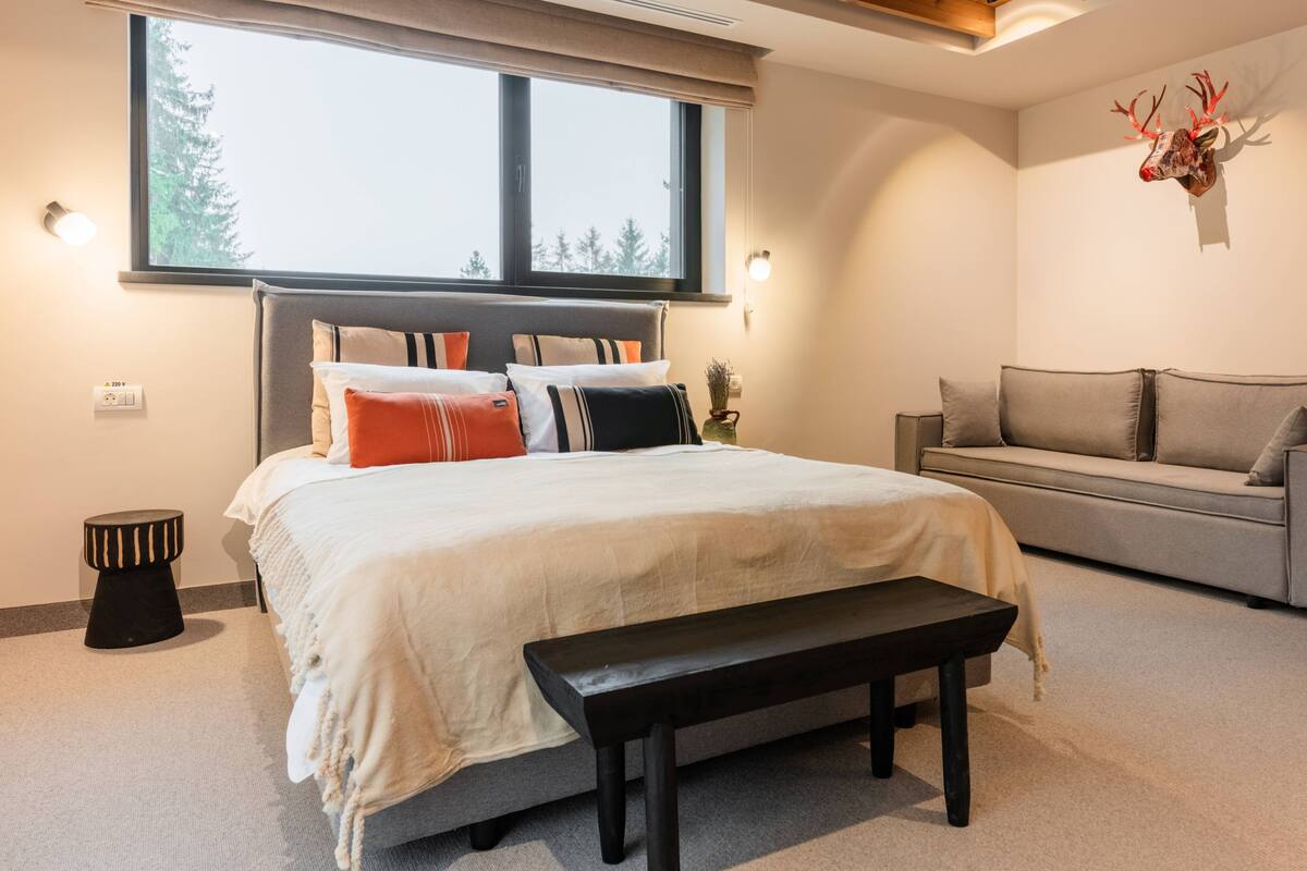Premium Double Room Forest View with Balcony #6 #12 | Desk, soundproofing, free WiFi