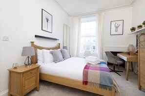 ซูพีเรียอพาร์ทเมนท์, วิวเมือง | 2 ห้องนอน, เตารีด/โต๊ะรีดผ้า, Wi-Fi ฟรี, ผ้าปูที่นอน