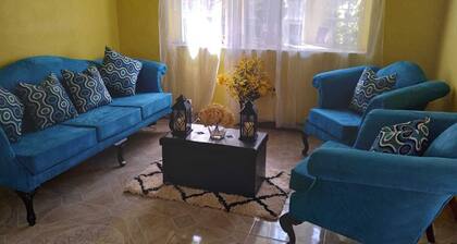 Charming 3-bedroom house in wonderful Kingston with WiFi, AC.
