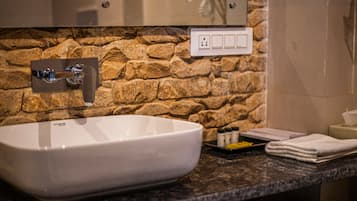 Premium Double Room | Bathroom