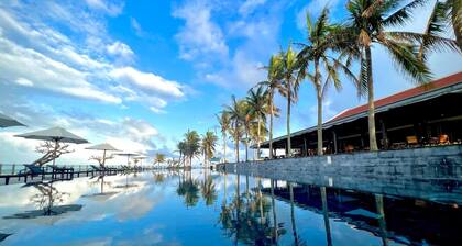 Ocean Villa Da Nang 4BR 5 Beds, Private Pool and Kitchen