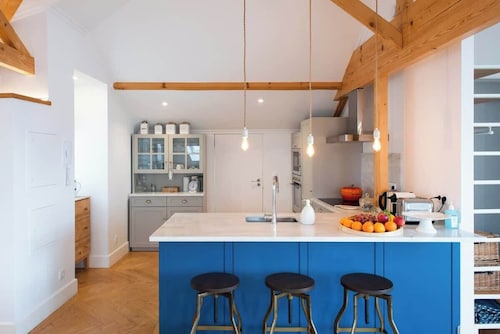 Luxury Building with Rooftop in Central Ericeira!