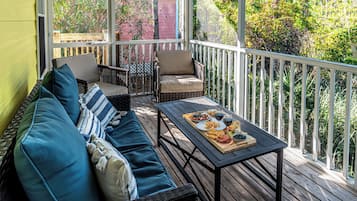 Casa, 3 quartos, sacada, vista para o jardim | Área da propriedade