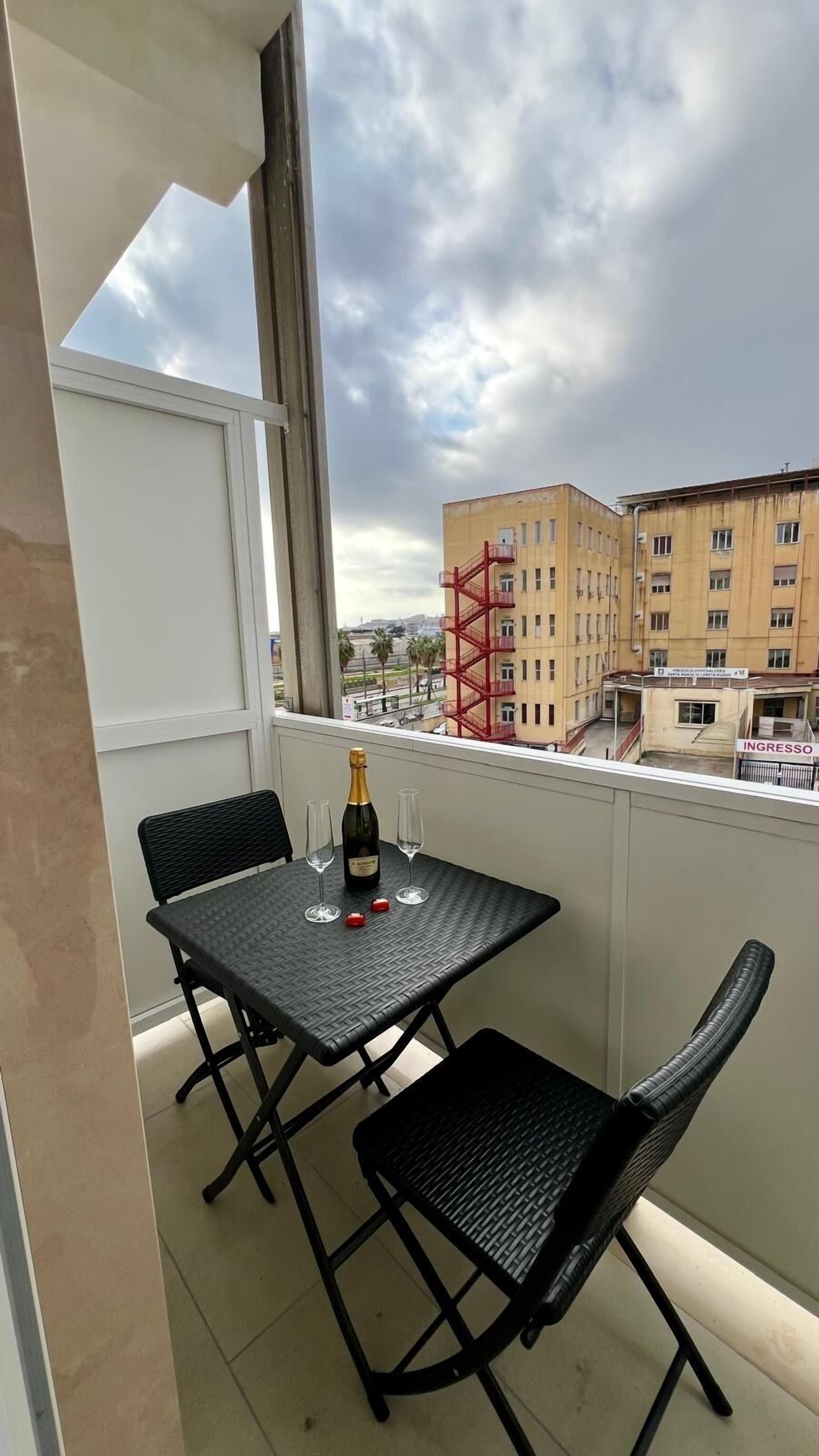 Deluxe-Doppelzimmer, Balkon, Meerblick | Schreibtisch, kostenloses WLAN