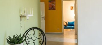 Serene 2 bedroom Apt • Steps from Parks & Casa Finance