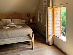 5 bedrooms, iron/ironing board, WiFi, bed sheets - Normandy cottage 5 min from Beuvron en Auge (Hotot-en-Auge)