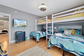 Bungalow, 3 Schlafzimmer, Balkon, Gartenblick | 3 Schlafzimmer